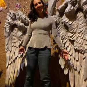 Meet your Posher, Alexandra